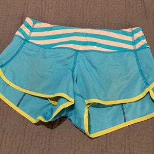 EUC Sz 4 Lululemon Seawheeze Speed Shorts